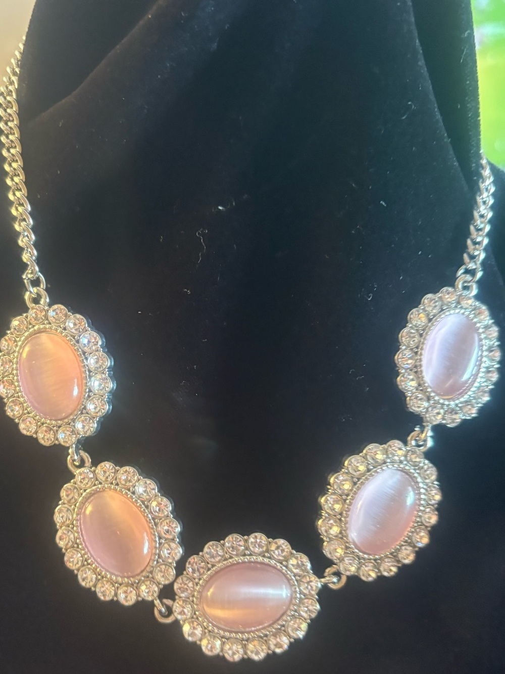 Elegant Pink Oval Statement Necklace - Women Jewelry